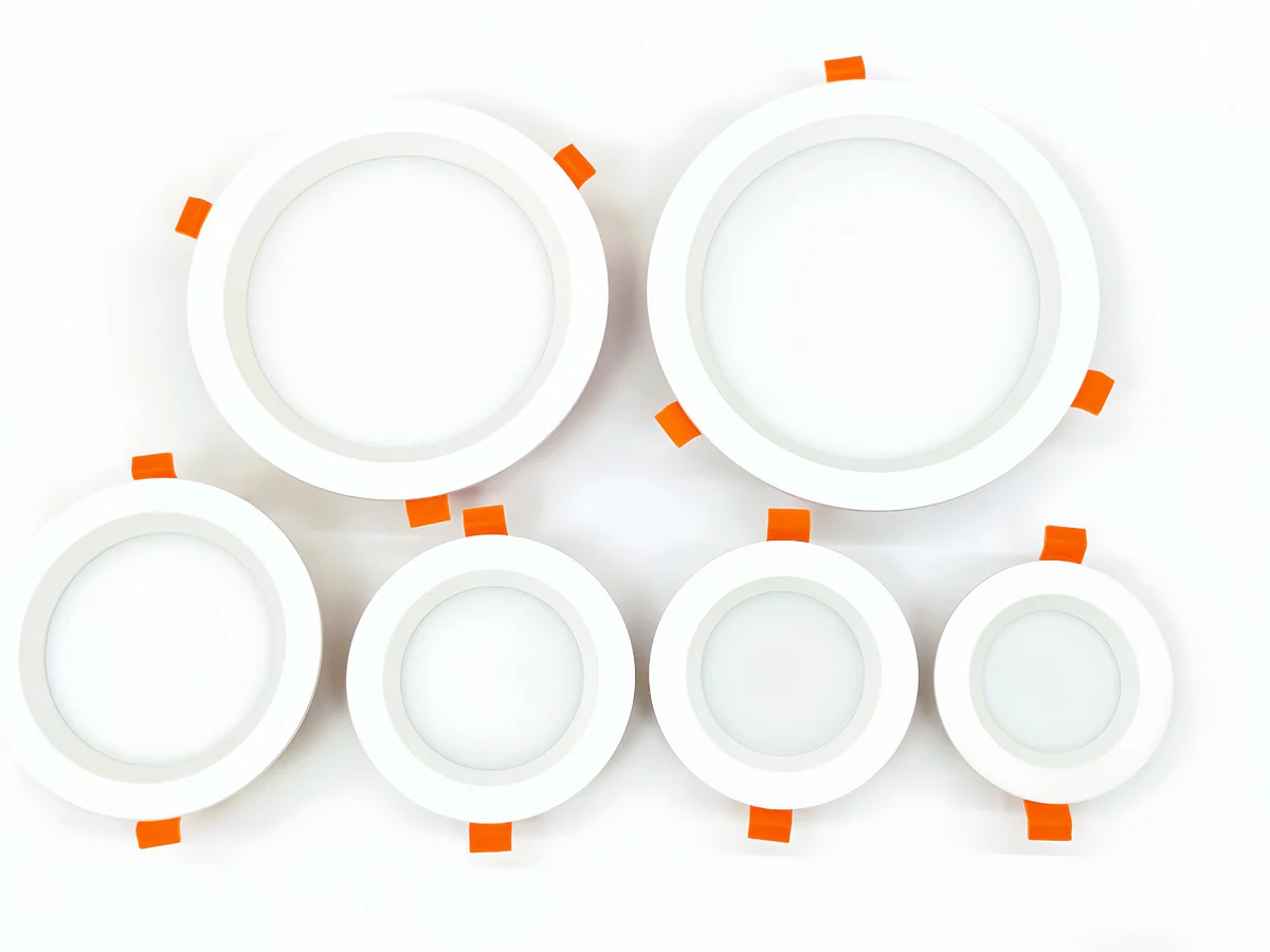 Smart RGB Downlight – RGBW RGBWW Super Bright Modern Recessed LED Downlights 12V 4W 6W 8W 12W Options White Round Embedded Design 4 Pack / 10 Pack (Controller and Power Supply Not Included)